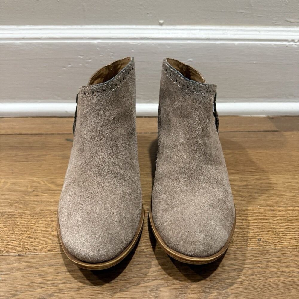 Lucky Brand Leather Benna Tan Ankle Boot Bootie Slip On Size 7.5 Women's - Picture 2 of 8
